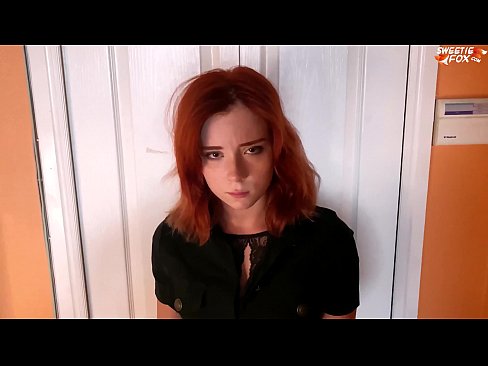 ❤️ Gardiani i Sigurimit dënoi një grua të bukur për vjedhje në dyqan - Cum In Mouth ❤️❌ Porno tek ne